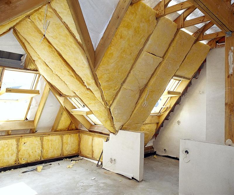 Ile naprawdę kosztuje budowa poddasza w 2023 roku? Zobacz aktualne ceny i wydatki