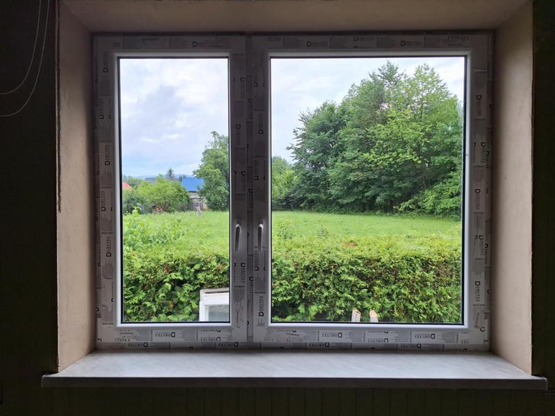 Częste błędy przy demontażu okna