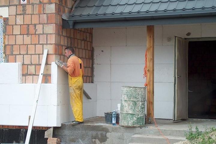 Właściwości styropianu i parametry izolacyjne