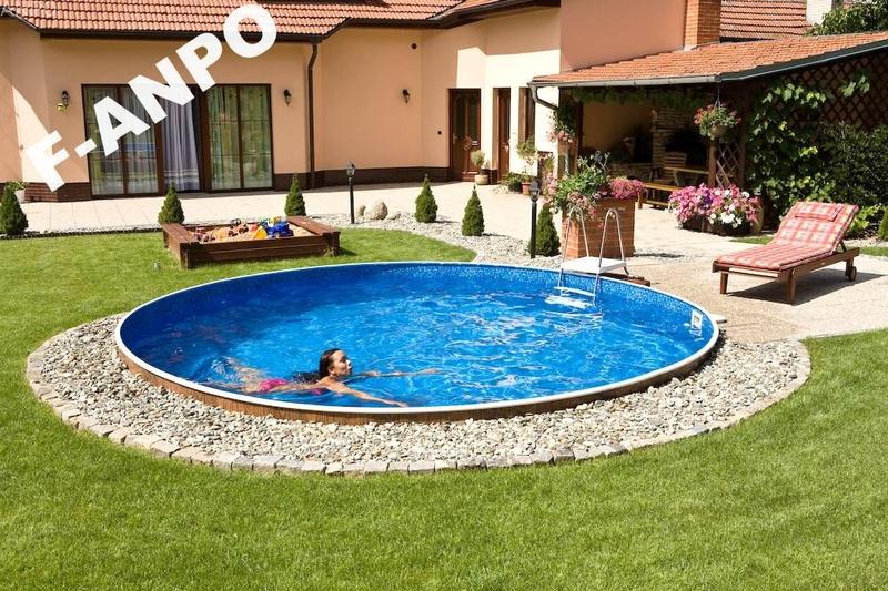 Aranżacja ogrodu z basenem