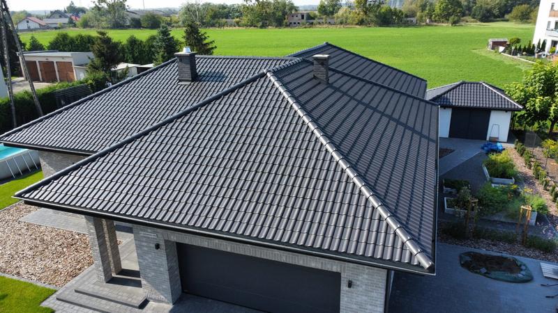 Nowoczesny design i trwałość dachu z dachówką Meyer Holsen Piano