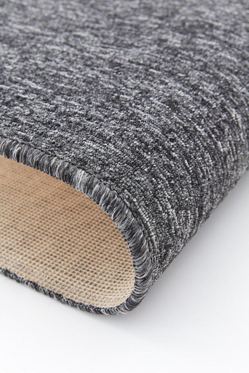 Przygotowanie podłoża po zdjęciu wykładziny