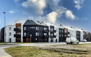 Mieszkanie od dewelopera – co warto wiedzieć? Przewodnik po zaletach, wadach i praktycznych poradach